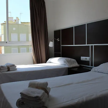 Hotel Sagunto فندق