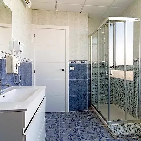 Hotel Sagunto מלון 2*