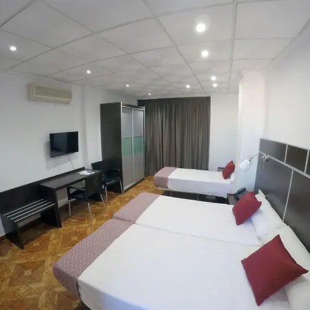 Hotel Sagunto ホテル 2*